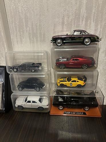 Kolleksiya üçün metal die-cast model avtomobillər dəsti. - Müxtəlif
