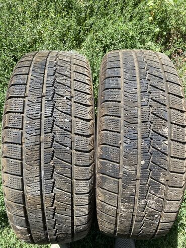 шины бу бишкек 15: Шиналар 215 / 55 / R 17, Кыш, Жуп, Жеңил унаалар, Maxxis