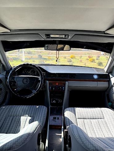 Продажа авто: Mercedes-Benz E-Class: 1993 г., 2.2 л, Автомат, Бензин, Седан — 7