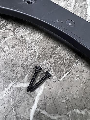 Бампер и комплектующие: Накладка на бампер Toyota, Б/у, Оригинал — 10