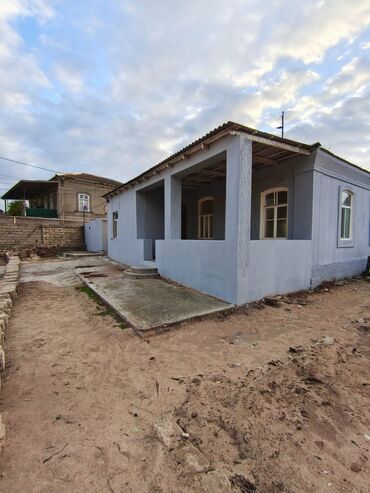 sahil qesebesinde kiraye evler: 3 комнаты, 88 м², Есть кредит, Средний ремонт