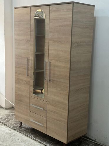 Dolablar: Yeni, Açılan, 3 qapılı Düz dolab, Dolab-asılqan, Rusiya — 13