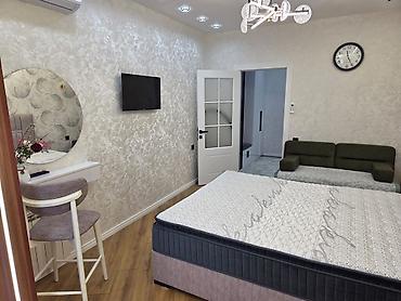Plitələr və bişirmə panelləri: ƏHMƏDLİDE Tecılı satılır 9/7 sarayeva 34 de 2 otaq super remont — 9