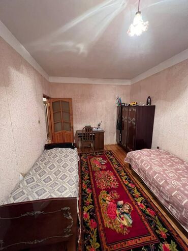 Köhnə tikili: Hovsan qesebesinde 9/9 3 otaqli bina evi satilir qiymet 110000 azn — 12