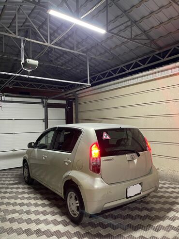 машина мало литровка на рассрочку: Toyota Passo: 2005 г., 1 л, Автомат, Бензин, Хэтчбэк
