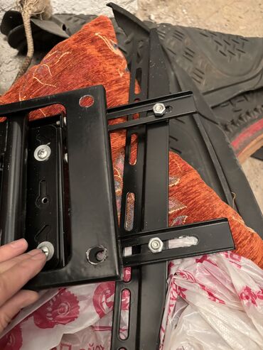 Кронштейны: Новый !!! Универсальный Настенный кронштейн для телевизора подходить at lalafo.kg — 9 Кронштейны: Новый !!! Универсальный Настенный кронштейн для телевизора подходить — 9