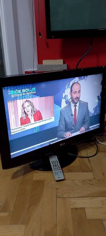 Televizori: Tv lcd LG 32 inca ili 82 dijagonala ekrana sa daljinskim upravljcem — 2