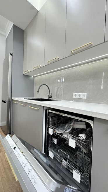 Продажа квартир: 4 комнаты, 128 м², Элитка, 3 этаж, Дизайнерский ремонт — 15