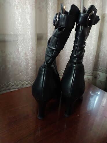 обувь женская 41: Ботинки и ботильоны 37, цвет - Черный