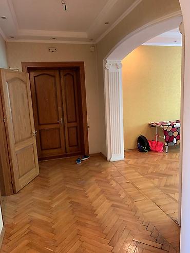 Долгосрочная аренда квартир: 3 комнаты, Агентство недвижимости — 9