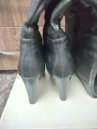 женские зимние обувь: Сапоги, 38, цвет - Черный