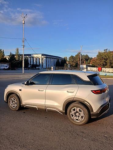 электро чанган: BYD Yuan Up: 2025 г., 0.1 л, Вариатор, Электромобиль, Кроссовер — 3