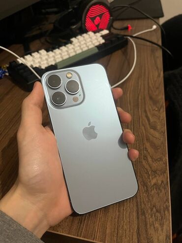 Apple iPhone: IPhone 13 Pro, Б/у, 128 ГБ, Sierra Blue, Чехол, 80 %