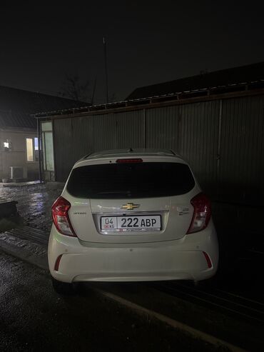 Chevrolet: Chevrolet Spark: 2016 г., 1 л, Автомат, Бензин, Хэтчбэк at lalafo.kg — 4 Chevrolet: Chevrolet Spark: 2016 г., 1 л, Автомат, Бензин, Хэтчбэк — 4