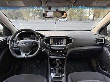 toyota chr 2019: Hyundai Ioniq: 2019 г., 1.6 л, Гибрид, Лифтбек — 5