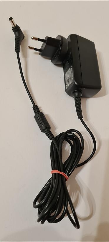 kupujemprodajem laptop: ☆ Polovan, ispravan Adapter Delta Electronics, model ADP-40TH A, koji — 1