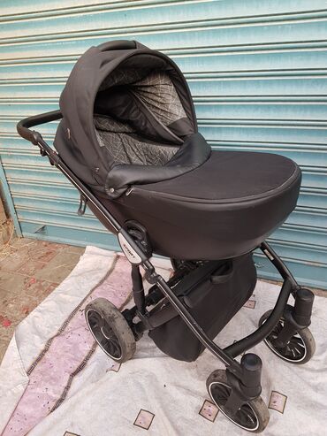 Gəzinti arabaları: Klassik gəzinti arabası, Anex, Yeni, Cins: Oğlan, Yaş: 30 ay, Ünvandan götürmə, Ödənişli çatdırılma — 1