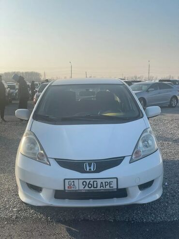 купить honda fit в бишкеке: Honda Fit: 2009 г., 1.5 л, Автомат, Бензин, Хэтчбэк