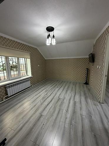 Продажа коттеджей и домов: 6 комнат и более, 190 м², 5 соток, Бишкек, Собственник — 23