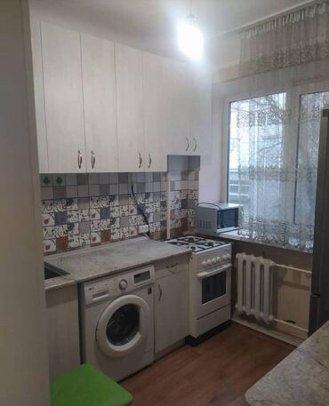 суточная квартира политех: 2 бөлмө, 42 кв. м, Хрущевка, 3 кабат, Евроремонт