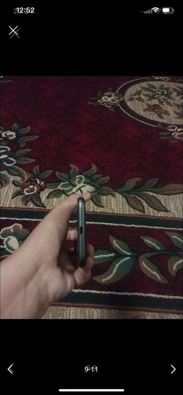 Apple iPhone: IPhone 11, Qara, Face ID — 5