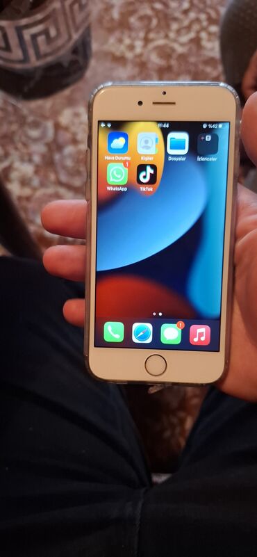 intel core i9 qiymeti: IPhone 6s, 64 GB, Qızılı, Barmaq izi