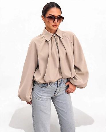ugg bele papuce: Ženska bluza/jaknica sa rajsferšlusom i voluminoznim balon rukavima - — 1