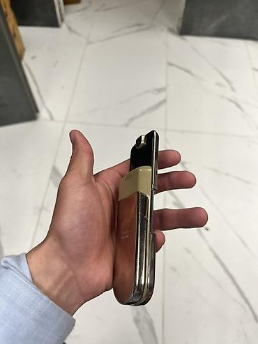 Nokia: Nokia 8 Sirocco, rəng - Gümüşü, Düyməli — 4