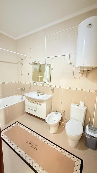 квартиру 6 мкр: 4 комнаты, 210 м², Золотой квадрат Индивидуалка, 3 этаж, Евроремонт — 8