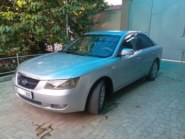 автомобиль саната: Hyundai Sonata: 2005 г., 2.4 л, Механика, Бензин, Седан
