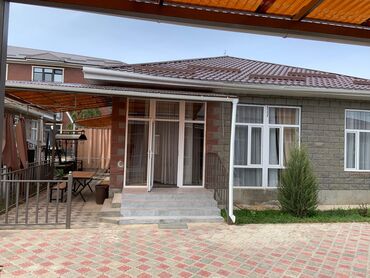 дом район дордой: 999 м², 3 комнаты