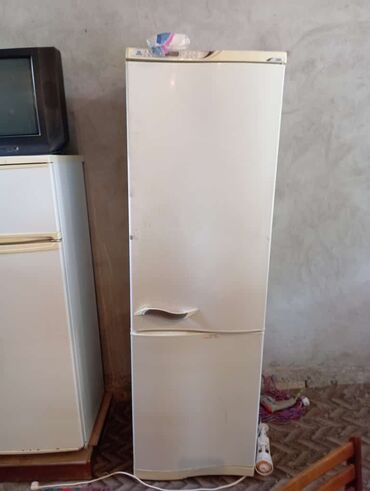 soyuducular mini: Б/у 2 двери Atlant Холодильник Продажа, цвет - Белый