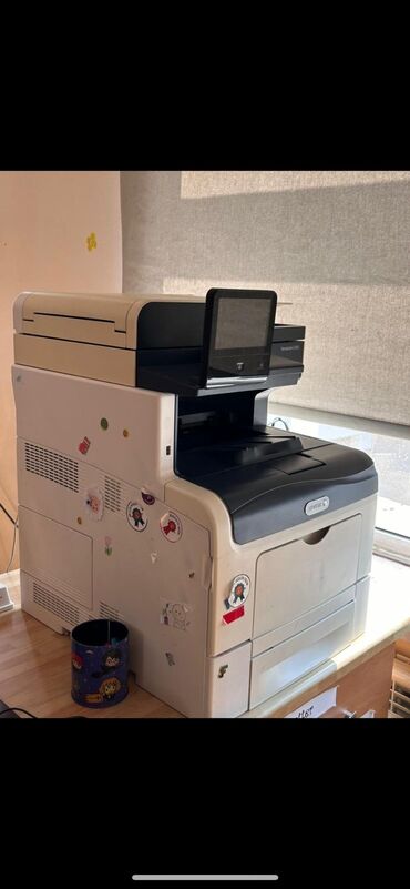 islenmis printer: Rengli printer yeniden secilmir az istifade edilib qiymet *350 * azn