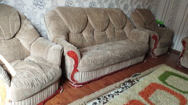 диван бу купить: Прямой диван, цвет - Бежевый, Б/у