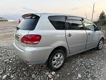 багажник ипсум: Toyota Ipsum: 2002 г., 2.4 л, Бензин, Минивэн — 2
