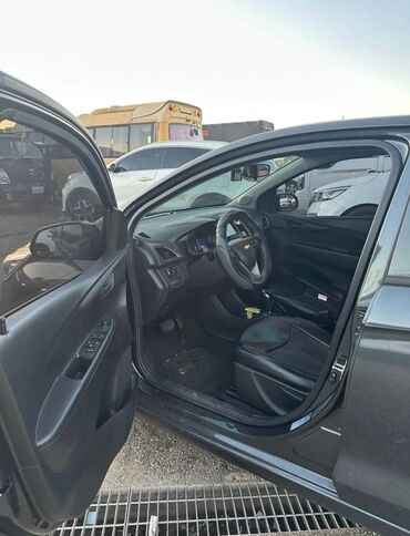 Chevrolet: Chevrolet Spark: 2019 г., 0.1 л, Автомат, Бензин, Хэтчбэк — 4