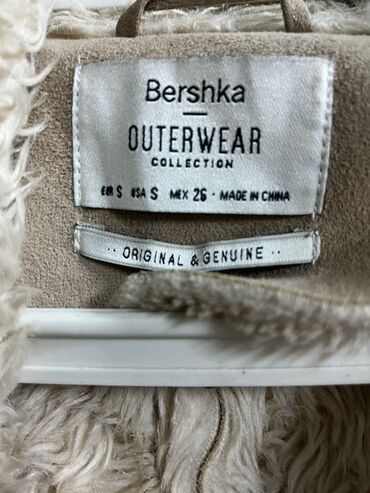 cins pencekler instagram: Bershka, S
