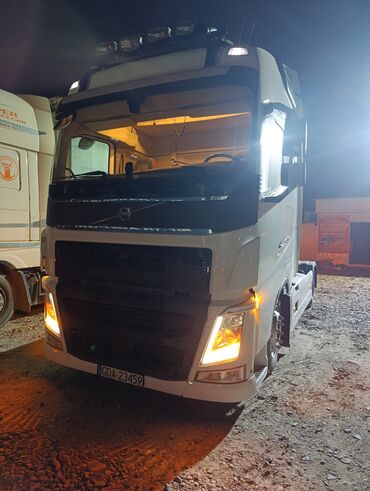 погрузчик купить: Тягач, Volvo, 2018 г., Без прицепа