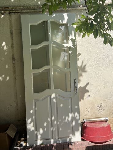Ev üçün digər mebel: Qədimi Ev Qapisi Cüt 2-i 50 MANAT 1inin şüşəsi sinib o biri salamatdi lalafo.az -da Ev üçün digər mebel: Qədimi Ev Qapisi Cüt 2-i 50 MANAT 1inin şüşəsi sinib o biri salamatdi