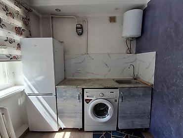 свердловский: 🏡 Продаётся 2-комнатная возле Свердловского соцфонда 📐 Площадь 41,5 — 5