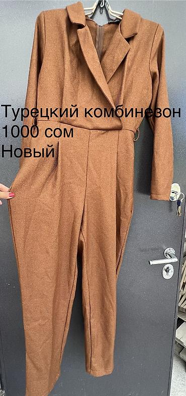 ак тулпар: Пальто красное Турецкое новое 44-46 размер 
3000 сом — 8