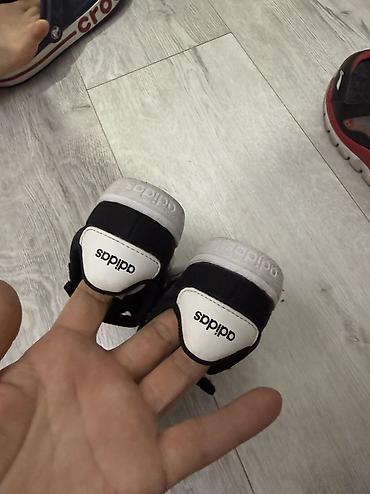 Детская обувь: Детская обувь для мальчиков, размеры 21–22. Оригинал. Комплект: - — 10