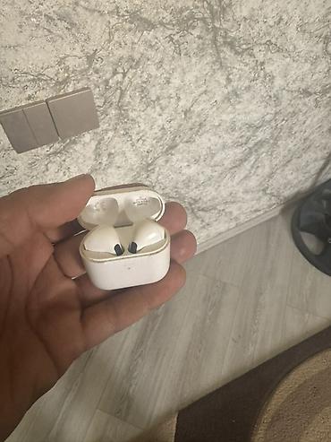 bluetooth mikrofon karaoke: Simsiz qulaqlıq dəsti – şarj qabı ilə - Kompakt, cibə yerləşən şarj — 2