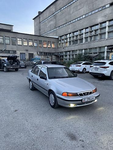 nexia ravon: Daewoo Nexia: 2003 г., 1.5 л, Кол менен иштөөчү, Бензин, Седан — 2
