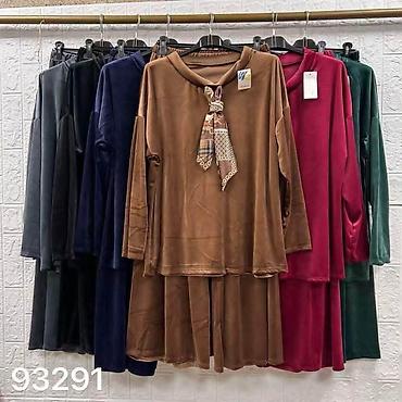 Kompleti: 10. Plišani kompleti za punije
2XL 3XL 4XL 
Cena : 3.100 dinara H — 4