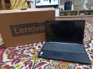 Qazanlar: İşlənmiş Lenovo 15.6 ", Intel Core i5, 256 GB, Ünvandan götürmə