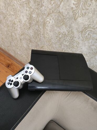 PS3 (Sony PlayStation 3): PlayStation 3 super slim 250GB yaddaşı var 1 pult ilə🎮 real