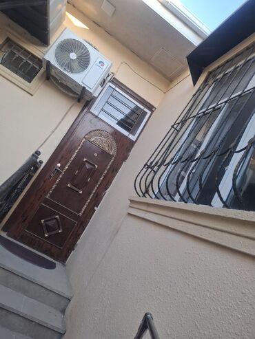 Həyət evləri və villaların satışı: 2 otaqlı, 66 kv. m, Yeni təmirli — 24