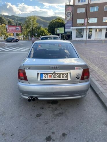 Audi A4: 1.6 l. | 1996 έ. | Λιμουζίνα
