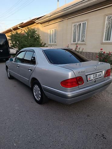 212 mercedes: Mercedes-Benz E-Class: 1996 г., Автомат, Газ, Седан — 2